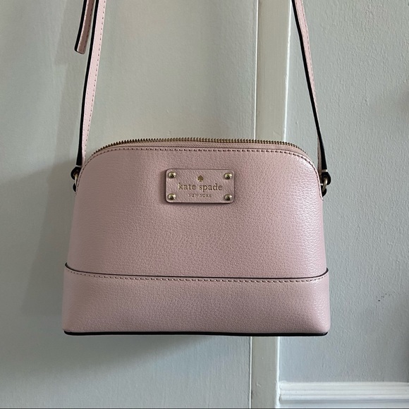 kate spade Handbags - Kate Spade brand new pink crossbody purse